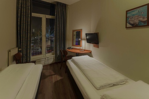 A-Train Hotel image 42